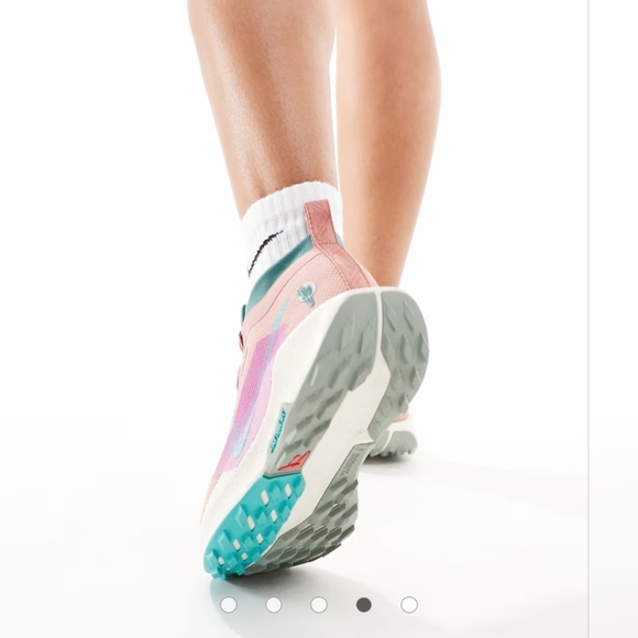 Nike Pegasus Trail 5 GORE-TEX Women's Waterproof Trail Running Shoes - Picture 2 of 10